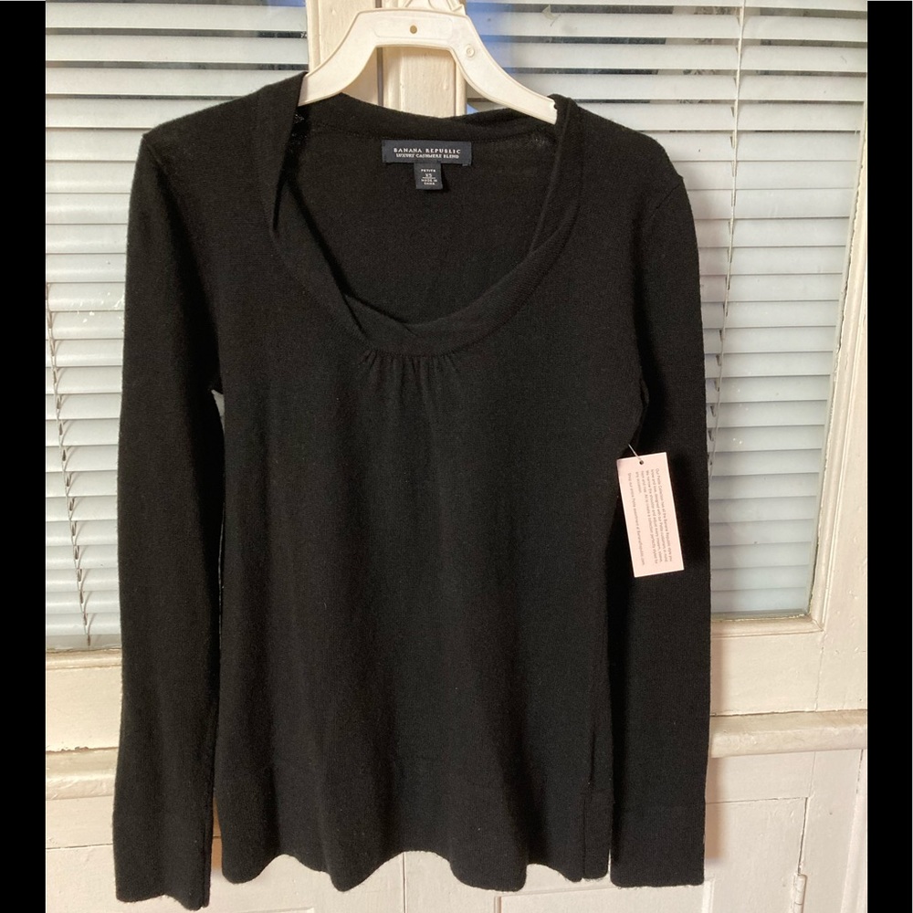 Brand new Banana Republic black sweater